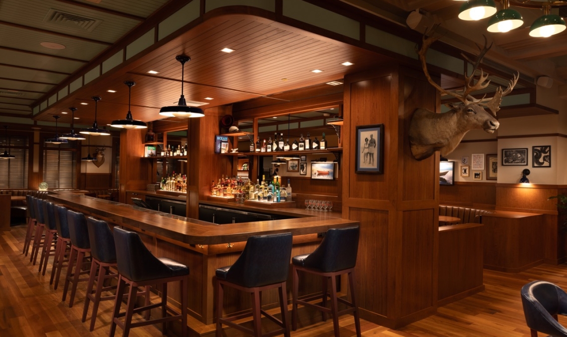 Inside Original Skiff Restaurant Bar Area Hotel Champlain